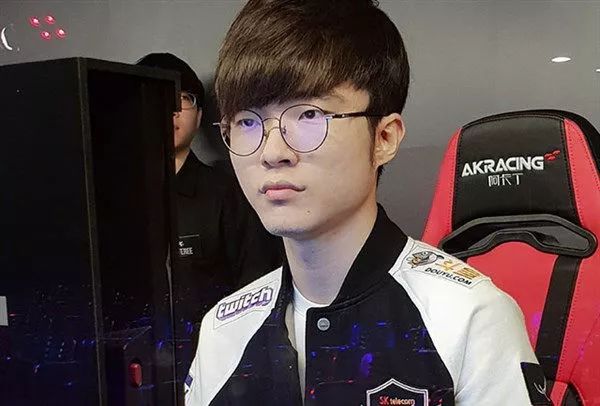 足球队此前 足球队此前